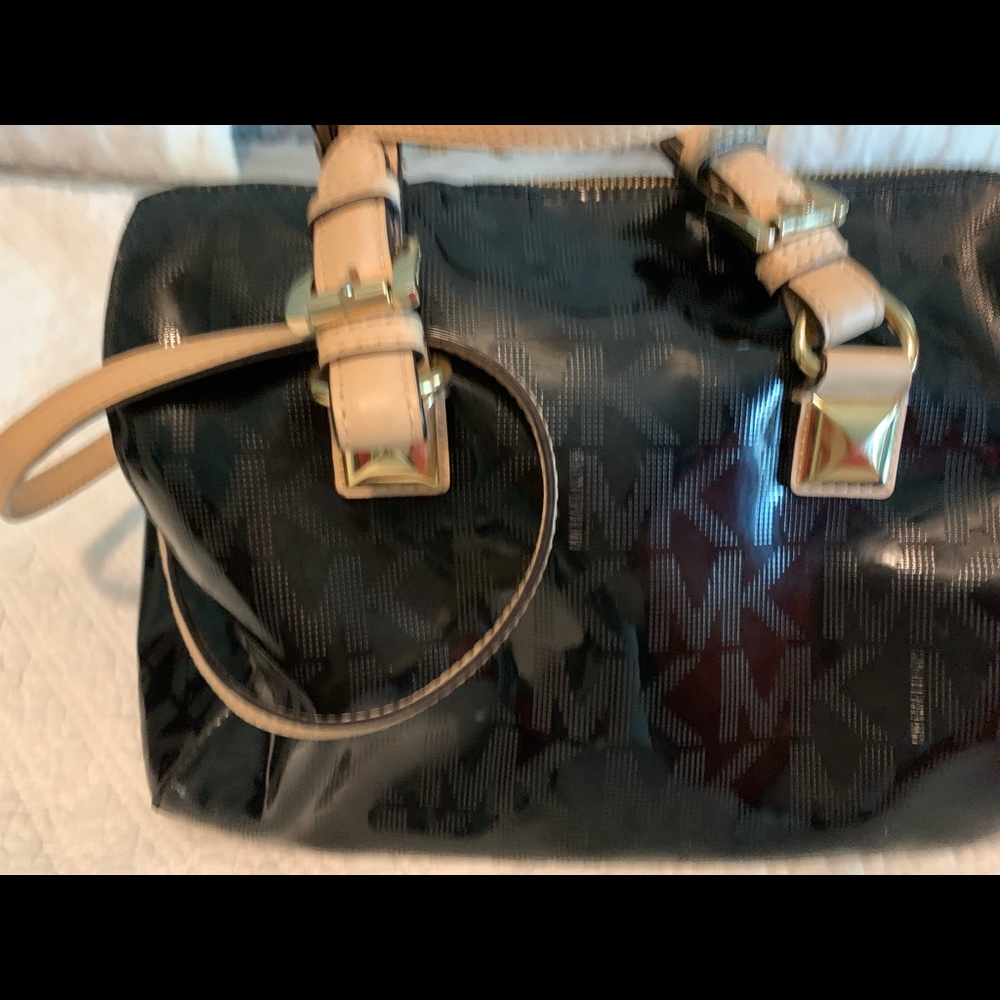 All five purses MK , Dooney & Bourke - Picture 9 of 16